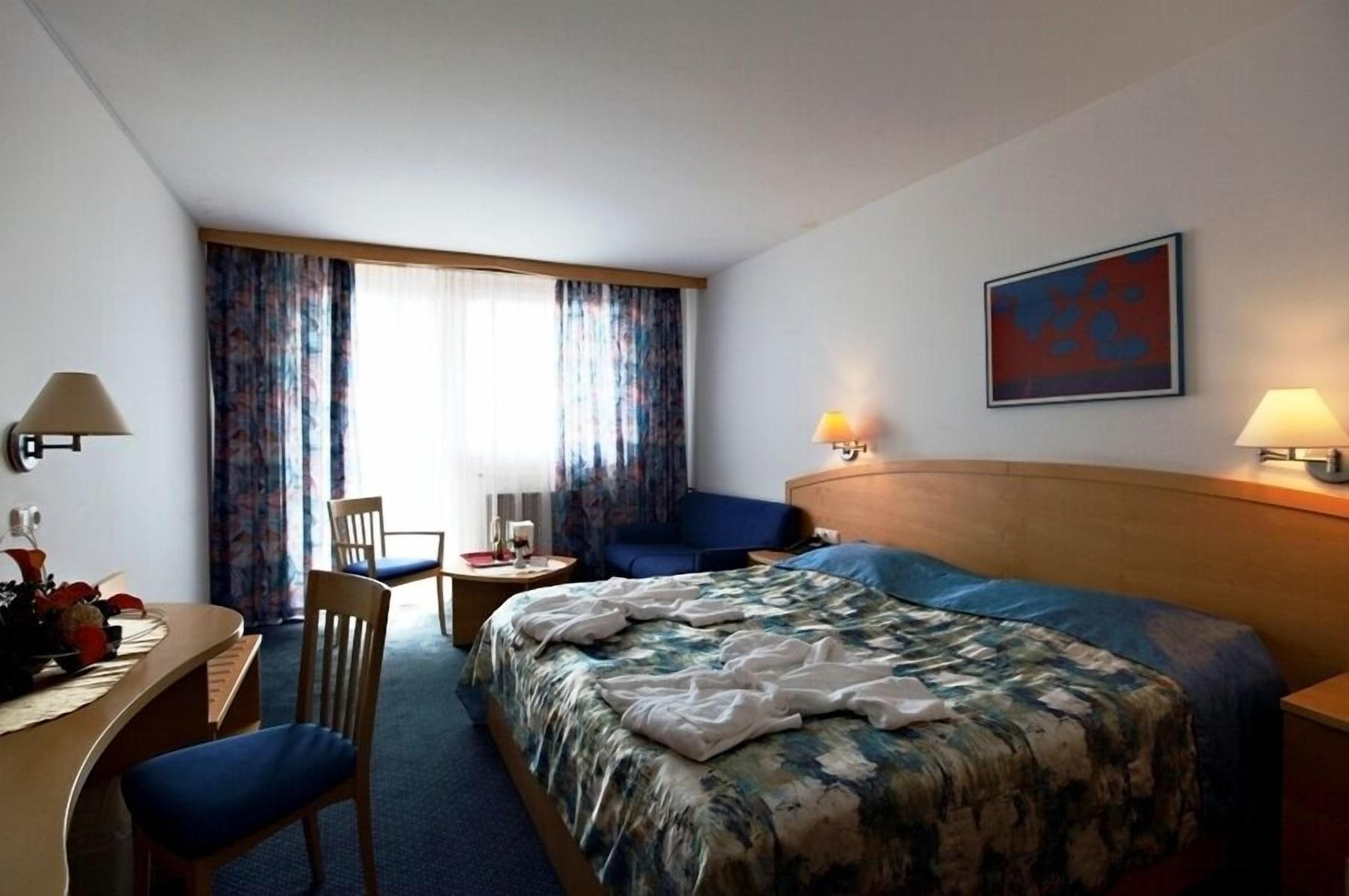 Hotel Termal - Terme 3000 - Sava Hotels & Resorts Moravske Toplice Bagian luar foto